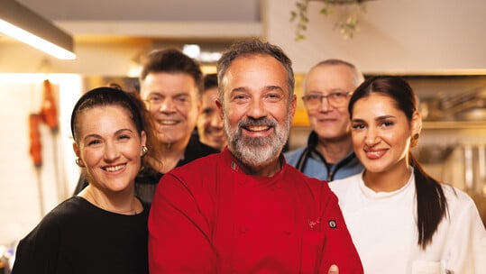 V1935 roof garden: Ιδιαίτερες ιταλικές γεύσεις και μια πίτσα που δεν σε φουσκώνει