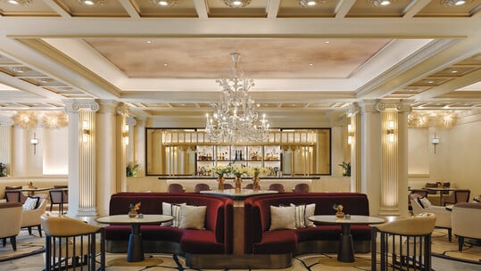 George, The Lobby Bar: Το νέο αστικό στέκι του ξενοδοχείου King George φέρνει την υψηλή αισθητική στη βόλτα μας