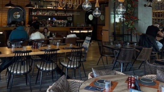 Bounty All Aboard: Υψηλή αισθητικήνκαι μοναδικές γεύσεις από νωρίς το πρωί μέχρι αργά το βράδυ