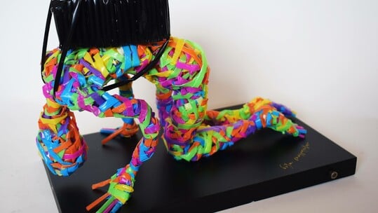 «Οι άνθρωποί μου»- Η τέχνη της επανάχρησης: Μια εικαστική έκθεση με οικολογικό αποτύπωμα