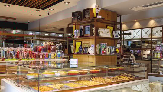 Tolis Sweets ʼn’ Eats: Viral γλυκά και comfort πιάτα για όλη την ημέρα