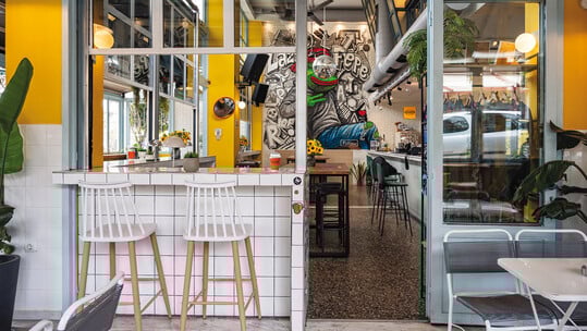 Lazy Pepe: Στο Περιστέρι τρώμε brunch σε ένα street στέκι