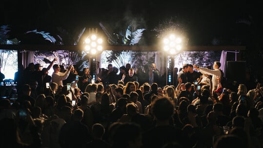 Sunset Series: Το Ace Hotel & Swim Club Athens δίνει νέο ρυθμό στο καλοκαίρι