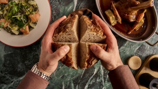 Lalane Athens: Η νέα all-day brasserie με την υπογραφή του Αλέξανδρου Τσιοτίνη 