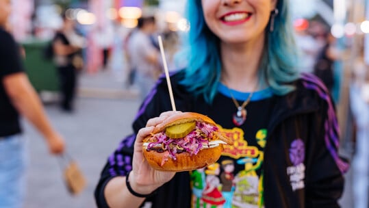 Το Thessaloniki Street Food Festival επιστρέφει με γεύσεις, beats και καλοκαιρινό vibe