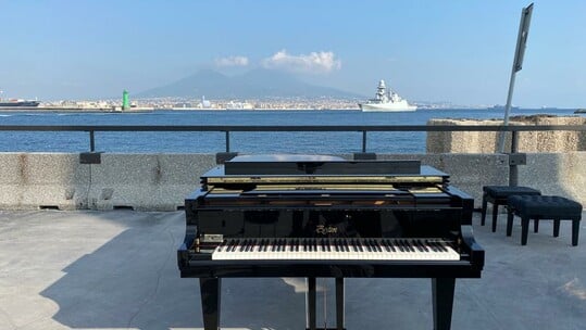 Piano City Athens 2026: H Αθήνα μετατρέπεται σε μια μεγάλη σκηνή αφιερωμένη στο πιάνο