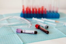 Αυστραλία: Αίρεται η απαγόρευση αιμοδοσίας και δωρεάς πλάσματος για τους ομοφυλόφιλους άντρες 