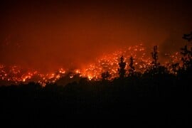 ΦΩΤΙΑ ΤΩΡΑ ΘΕΣΣΑΛΟΝΙΚΗ