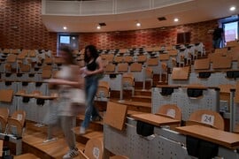 Μετεγγραφές φοιτητών: Τι αλλαγές προβλέπονται στη ρύθμιση του υπουργείου Παιδείας για τα ΑΕΙ