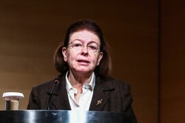 Η Λίνα Μενδώνη αποχαιρετά τον Νίκο Στεφάνου: «Αποχαιρετώ τον εικαστικό-στοχαστή, αλλά και τον πολύτιμο φίλο»