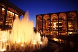 ΜΗΤΡΟΠΟΛΙΤΙΚΗ ΟΠΕΡΑ ΝΕΑΣ ΥΟΡΚΗΣ