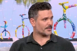 Μιχάλης Λεβεντογιάννης: «Θαυμάστρια μου είχε στείλει γλάστρα που μέσα είχε κοριό, φρίκαρα άσχημα»