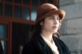 Μεγάλη Χίμαιρα: «Είμαι ηθοποιός, όχι πολιτικός» απαντά η Φωτεινή Πελούζο για τις ερωτικές σκηνές