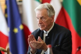 ΚΩΣΤΑΣ ΓΑΒΡΑΣ ΘΕΣΣΑΛΟΝΙΚΗ Ζ 