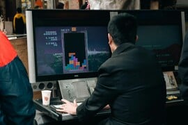 TETRIS ΤΡΑΥΜΑ ΤΡΑΥΜΑΤΙΚΕΣ ΑΝΑΜΝΗΣΕΙΣ