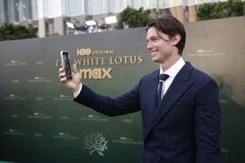 THE WHITE LOTUS ΝΕΑ ΣΕΖΟΝ ΗΘΟΠΟΙΟΙ