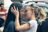 Το παθιασμένο φιλί της Λίλι Ρόουζ Ντεπ στη 070 Shake: «4 μήνες με τον έρωτά μου» 
