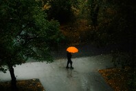 Καιρός: Έρχονται χιόνια και ισχυρές καταιγίδες - Η προειδοποίηση Κολυδά