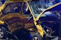 Περιστέρι: Ελεύθερη με βραχιολάκι στο σπίτι η 22χρονη που παρέσυρε θανάσιμα τον οδηγό ταξί