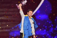 Eurovision: Ο νικητής του 2015 κατηγορείται από τη σύζυγό του για κακοποίηση και χρήση ουσιών
