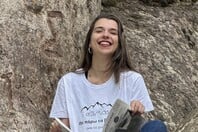 Η Φωτεινή γύρισε στο χωριό και έφτιαξε μια εφημερίδα από το μηδέν