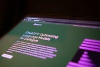 Οι παράξενες εμμονές χρηστών με το ChatGPT προκαλούν ανησυχία