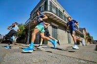 Η νέα εκδοχή του κλασικού sneaker της HOKA προσφέρει ακόμα πιο ομαλή διαδρομή