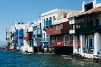 Μύκονος: 270 μαθητές καταγγέλλουν καθηγητή και ζητούν την απομάκρυνσή του από το ΓΕΛ του νησιού 