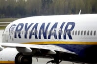 Έννια τραυματίες από έντονες αναταράξεις σε πτήση της Ryanair - Αναγκαστική προσγείωση στη Γερμανία