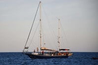 Madleen: Αναβλήθηκαν οι πτήσεις απέλασης – Τρεις ακτιβιστές κρατούνται σε φυλακή στο Ισραήλ