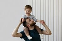 Δημογραφικό: Γιατί η Ελλάδα δεν είναι καλός τόπος να ζεις και να κάνεις οικογένεια; 