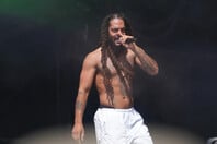 Οι ΗΠΑ απαγορεύουν στους Bob Vylan την είσοδο στη χώρα μετά το σύνθημα για τους IDF στο Glastonbury
