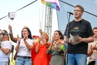 Ο ακροδεξιός Γκερτ Βίλντερς κατηγορεί τον δήμαρχο Βουδαπέστης για ναζιστικό χαιρετισμό κατά την παρέλαση Pride