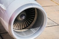 Ιταλία: Βίντεο καταγράφει τις κινήσεις του 35χρονου λίγο πριν τον «ρουφήξει» τουρμπίνα αεροσκάφους