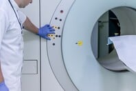 Νέα Υόρκη: Θάνατος άνδρα σε μαγνητικό τομογράφο - Τον «ρούφηξε» λόγω της αλυσίδας που φορούσε