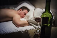 «Κοινωνική άπνοια»: Τι είναι και γιατί είναι έως και 47% πιο σοβαρή τα Σαββατοκύριακα