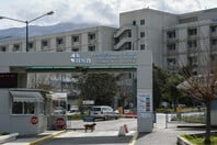 Αποσωληνώθηκε και αναρρώνει η 14χρονη από την Κεφαλονιά: Ζήτησε να αγκαλιάσει γιατρούς και νοσηλευτές