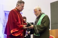  Ο Δρ. Γεώργιος Β. Αποστολόπουλος επίτιμος Διδάκτορας του Τμήματος Βιοϊατρικών Επιστημών του Διεθνούς Πανεπιστημίου της Ελλάδος