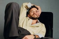 Τζόναθαν Μπέιλι: Ποιος είναι ο ηθοποιός που ανακηρύχθηκε από το People ως ο πιο σέξι άνδρας για το 2025