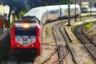 Τρένο προς Λάρισα μπήκε σε λάθος γραμμή – «Κάτι έγινε με το κλειδί», είπε υπάλληλος