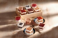 Γλυκά σε σφηνάκια Στάμου: οι μικρές γιορτινές απολαύσεις που αγαπιούνται σε κάθε τραπέζι