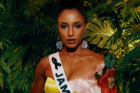 Miss Universe 2025: Η στιγμή που η Μις Τζαμάικα πέφτει από τη σκηνή του διαγωνισμού 