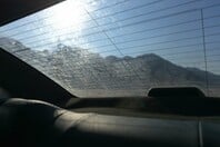  Τα βουνά στην έρημο του Σινά, στις 6 το πρωί. Από τον Στάθη Τσαγκαρουσιάνο