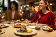 Νέες γεύσεις, νέες ιστορίες: Το Around the Table σε καλεί να εξερευνήσεις την Αθήνα αλλιώς