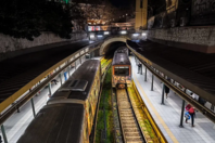 ΗΣΑΠ: Ακινητοποιημένος συρμός μεταξύ Καλλιθέας και Ταύρου – Δύο άτομα έπεσαν στις ράγες