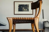 Ένα σπίτι γεμάτο με αριστουργηματικά έπιπλα Σαρίδη