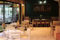 Ρυθμός Hall: Φροντίζει να προσφέρει αυτό που ζητάει o καθένας μας