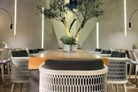 Moma Urban Eatery & Bar: Μια κουζίνα χωρίς χρονικούς περιορισμούς σε μυεί στις γεύσεις της πόλης