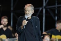 Σταύρος Ξαρχάκος: Η δήλωσή του υπέρ του Γιώργου Χατζιδάκι αναφορικά με την περιοδεία αφιέρωμα στον Μάνο Χατζιδάκι