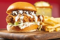 TGI Fridays™: Νέες γευστικές αφίξεις και vibes που κάνουν κάθε μέρα να μοιάζει με Παρασκευή.
